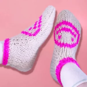 hot pink smiley face knit socks pattern